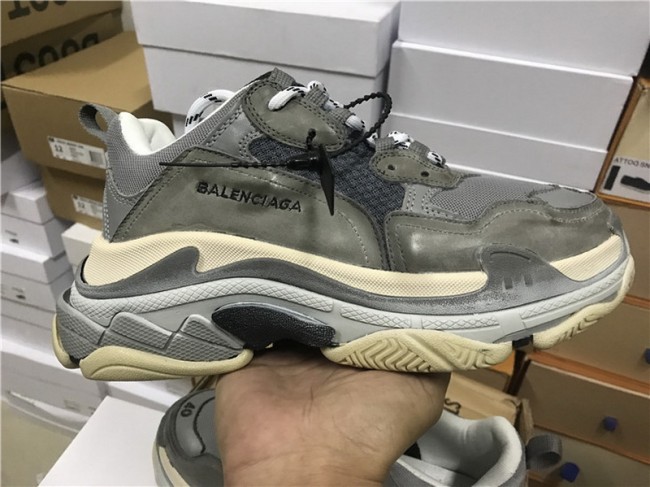 Balenciaga Triple S 