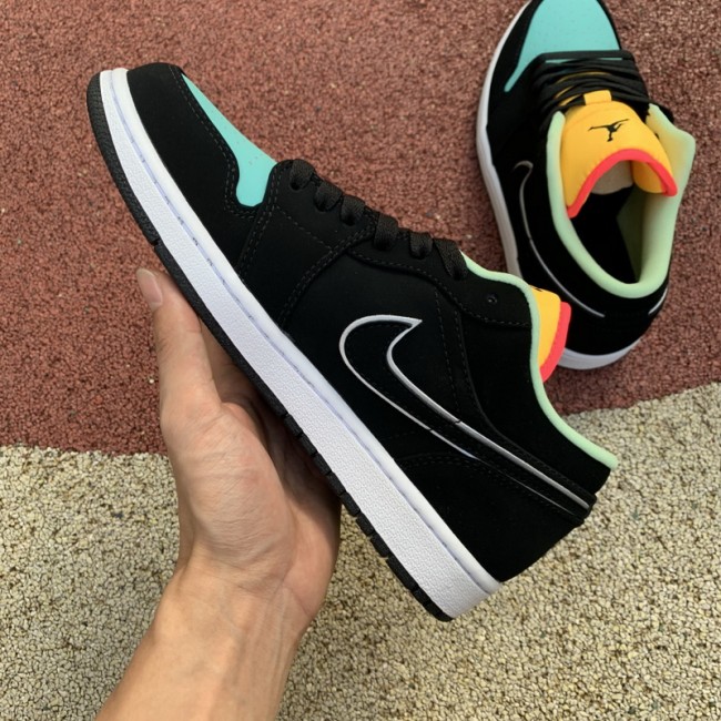 Air Jordan 1 Retro Low shoes