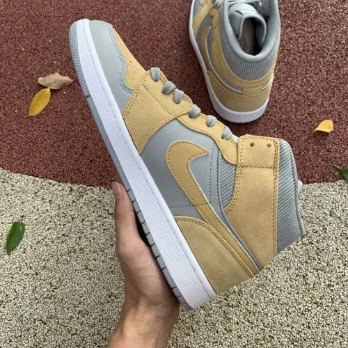 Authentic Air Jordan 1 Mid Shoes003