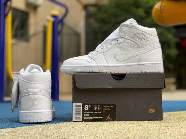 Authentic Air Jordan 1 Mid Shoes063