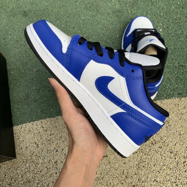 Air Jordan 1 Retro Low shoes