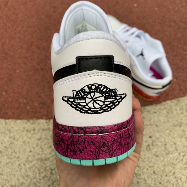 Air Jordan 1 Retro Low shoes