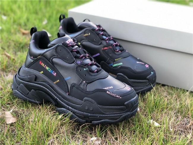 Balenciaga Triple S 