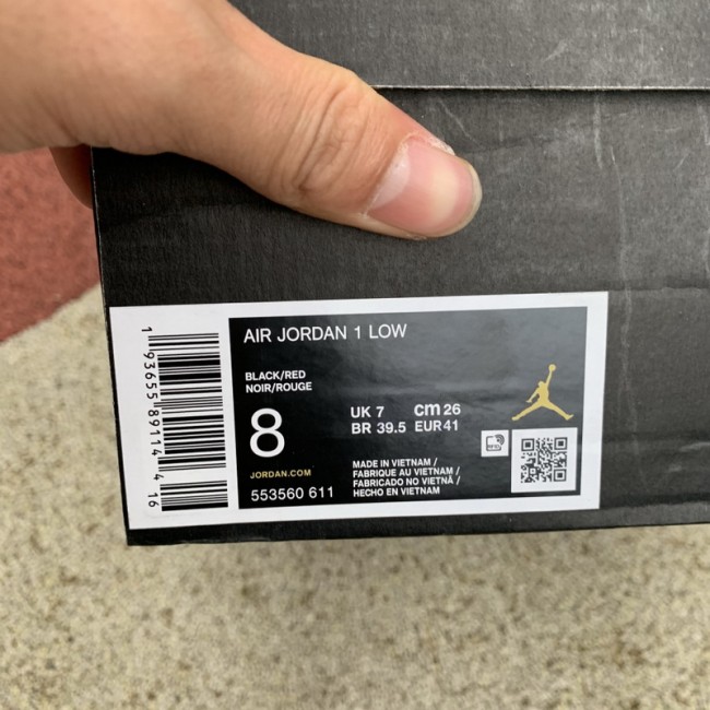 Air Jordan 1 Retro Low shoes