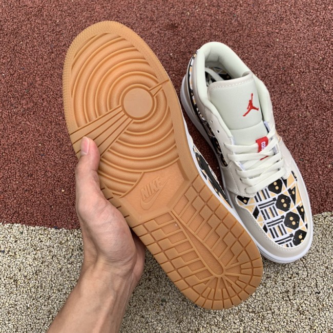 Air Jordan 1 Retro Low shoes