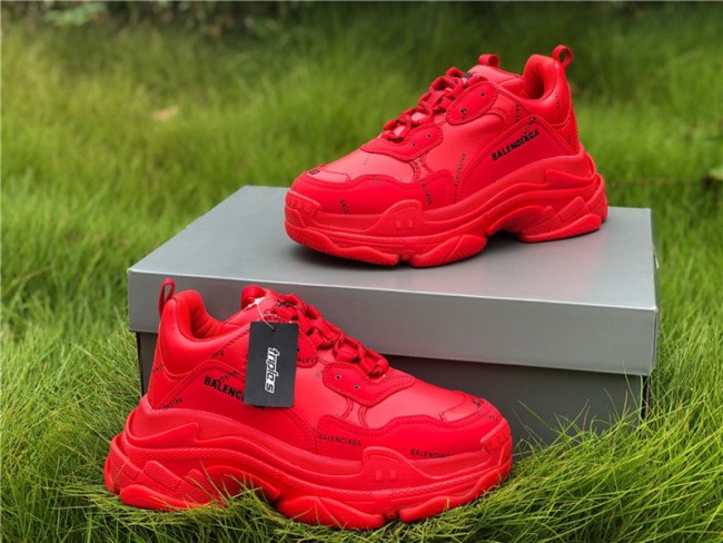 Balenciaga Triple S 