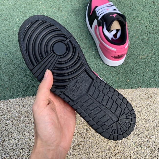 Air Jordan 1 Retro Low shoes