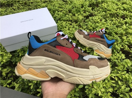 Balenciaga Triple S 