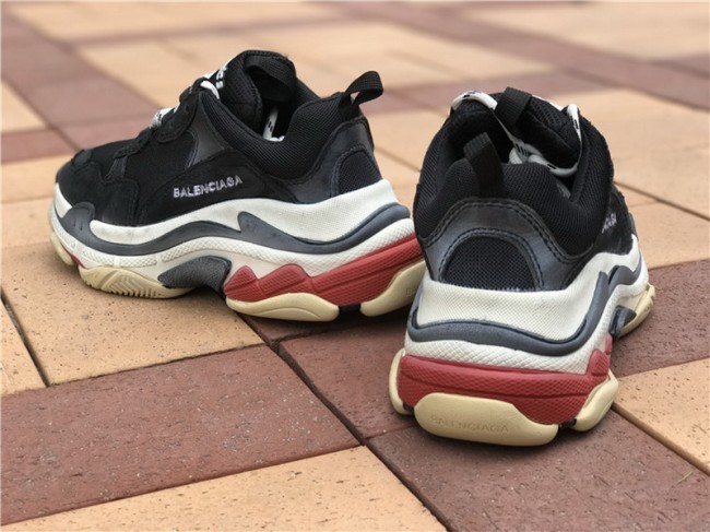Balenciaga Triple S 
