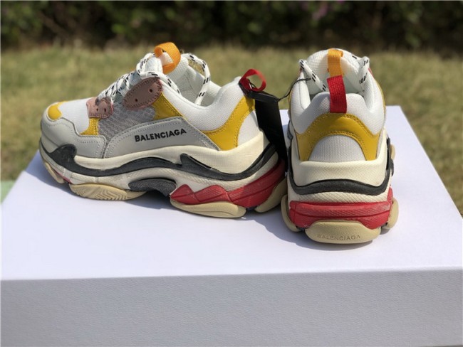 Balenciaga Triple S 
