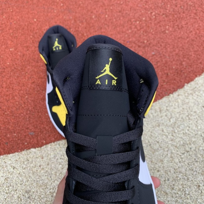 Authentic Air Jordan 1 Mid Shoes045