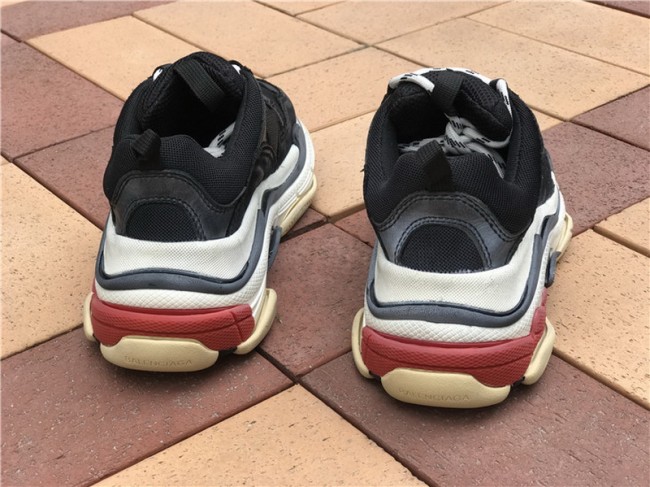 Balenciaga Triple S 