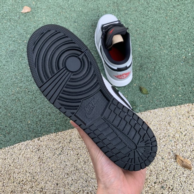 Air Jordan 1 Retro Low shoes