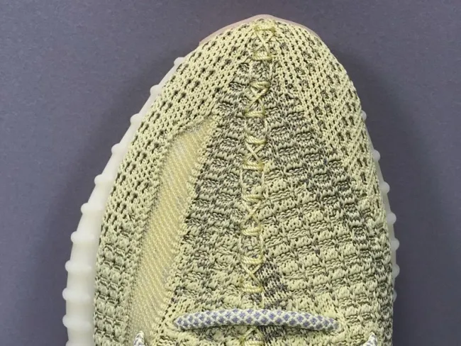 Authentic Yeezy Boost 350 V2 “ANTLIA” （full reflective）