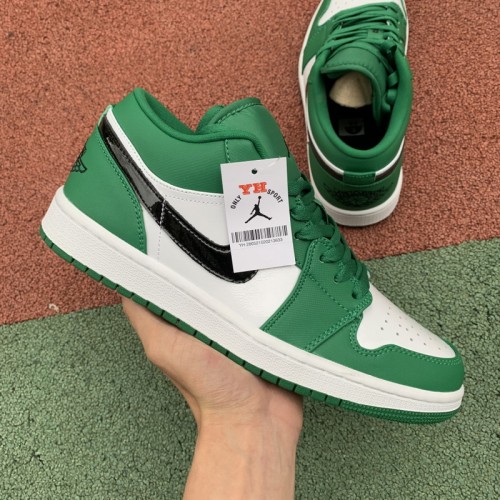 Air Jordan 1 Retro Low shoes