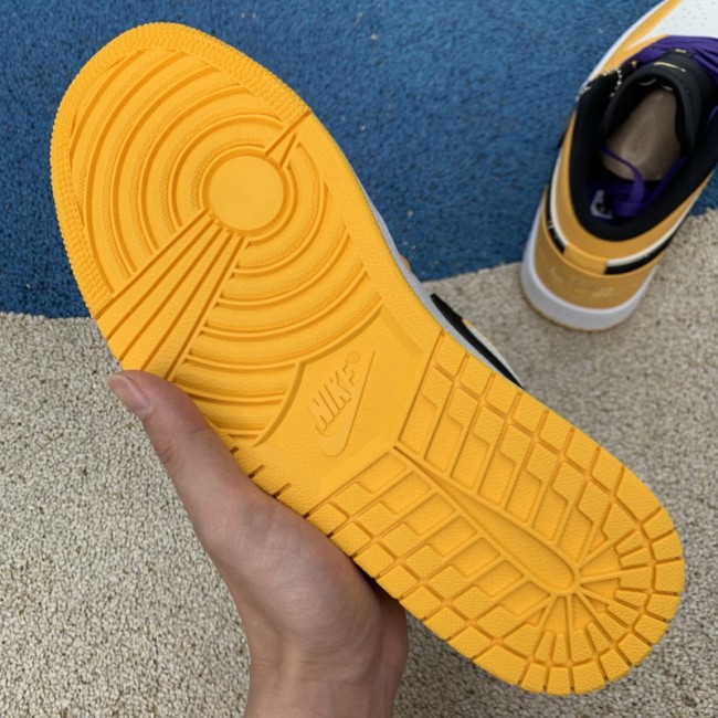 Air Jordan 1 Retro Low shoes