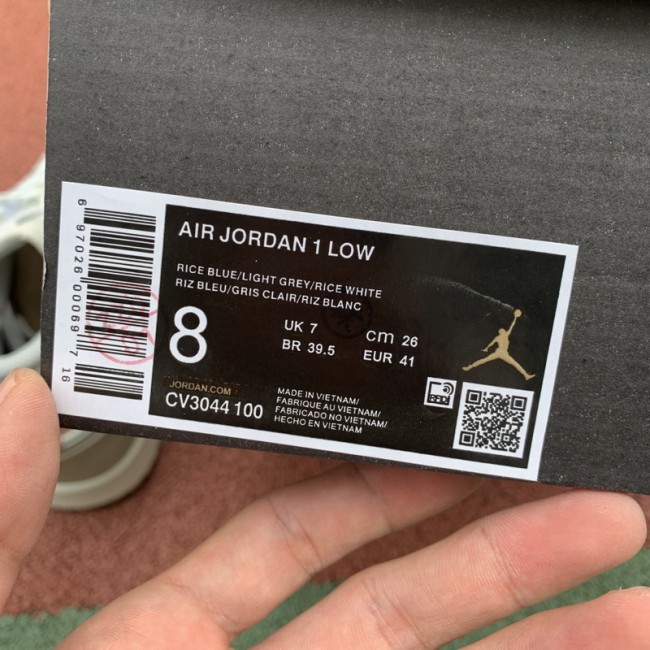 Authentic Air Jordan 1 Mid Shoes022