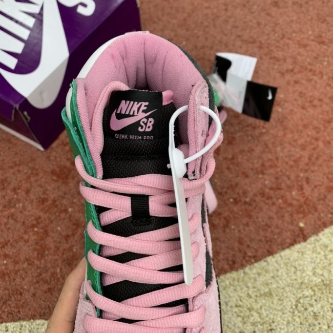 Authentic Nike SB Dunk High “Invert Celtics”