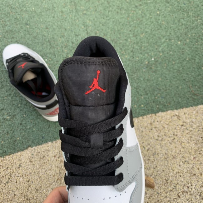 Air Jordan 1 Retro Low shoes