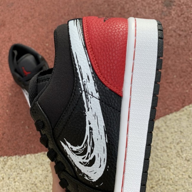 Air Jordan 1 Retro Low shoes