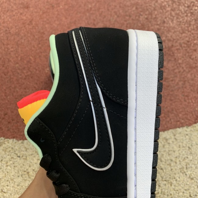 Air Jordan 1 Retro Low shoes