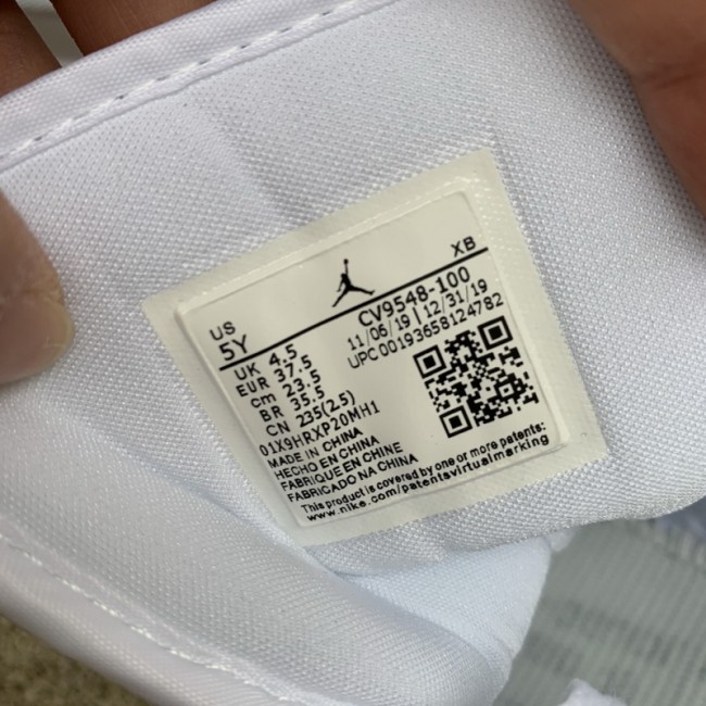 Air Jordan 1 Retro Low shoes