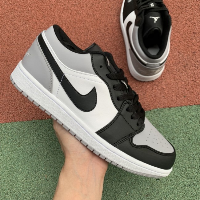Air Jordan 1 Retro Low shoes