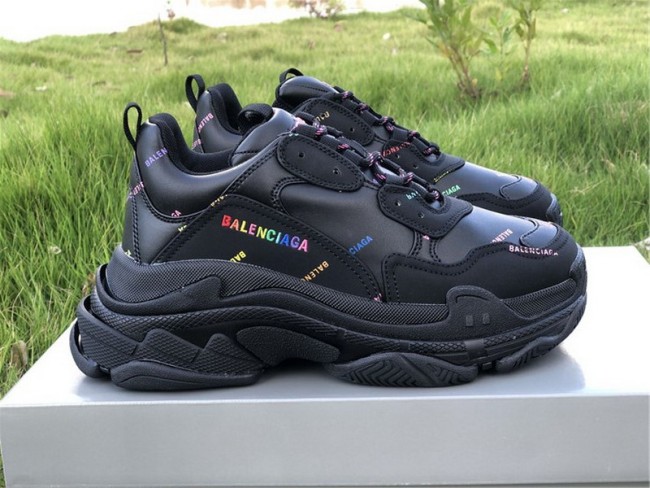 Balenciaga Triple S 