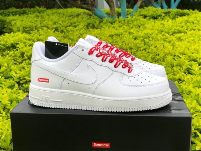 Authentic Supreme x Nike Air Force 1 Low