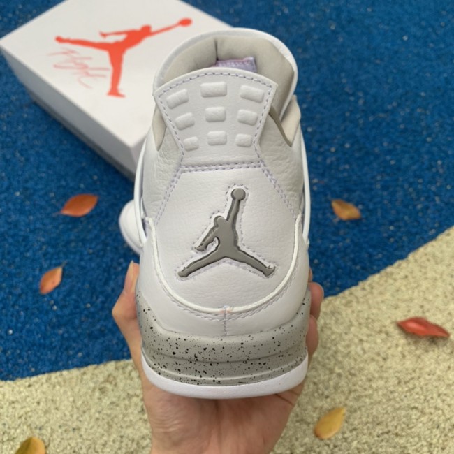 Jordan 4 Retro White Oreo 2021