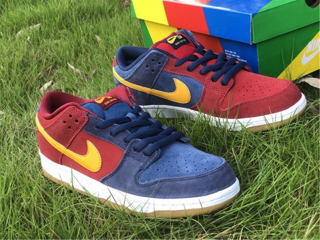 Nike SB Dunk Low Barcelona
