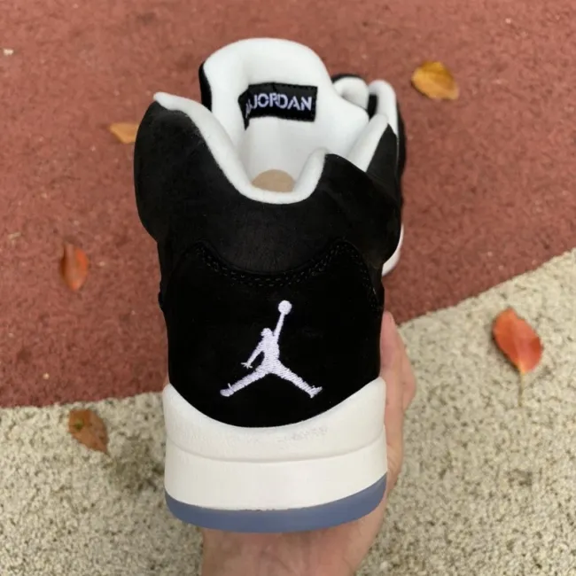Air Jordan 5 “Oreo”
