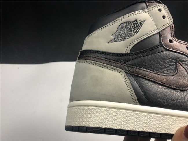 Air Jordan 1 Retro High Patina