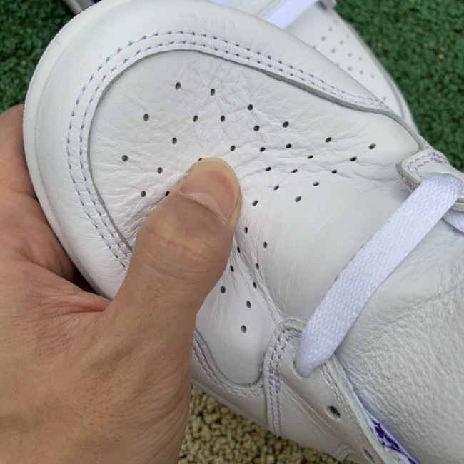 Air Jordan 1 Retro High Court Purple