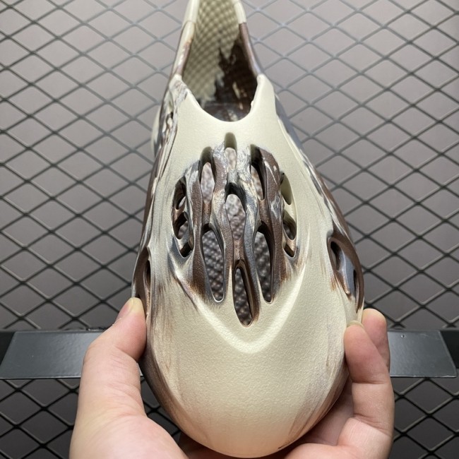 adidas Yeezy Foam RNNR MX Cream Clay GX8774