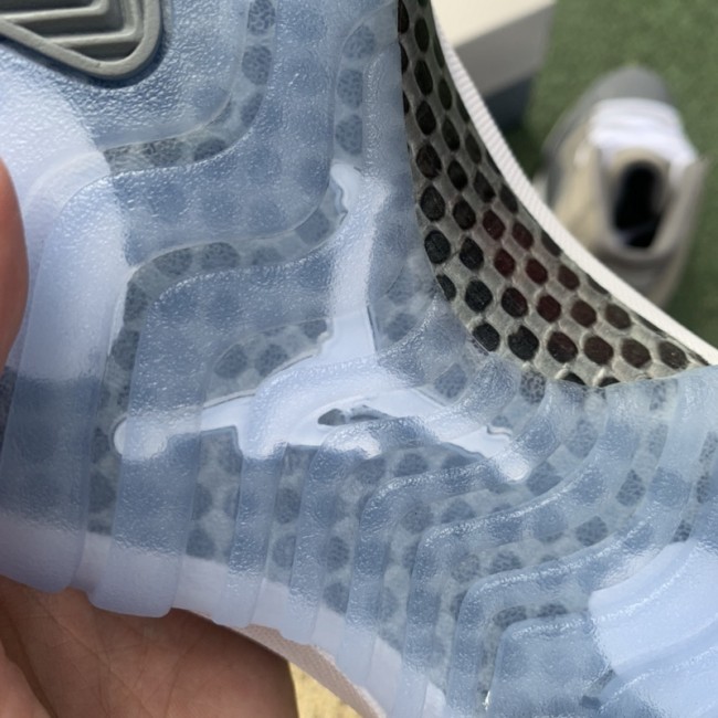 Air Jordan 11 Retro “Cool Grey” 2021