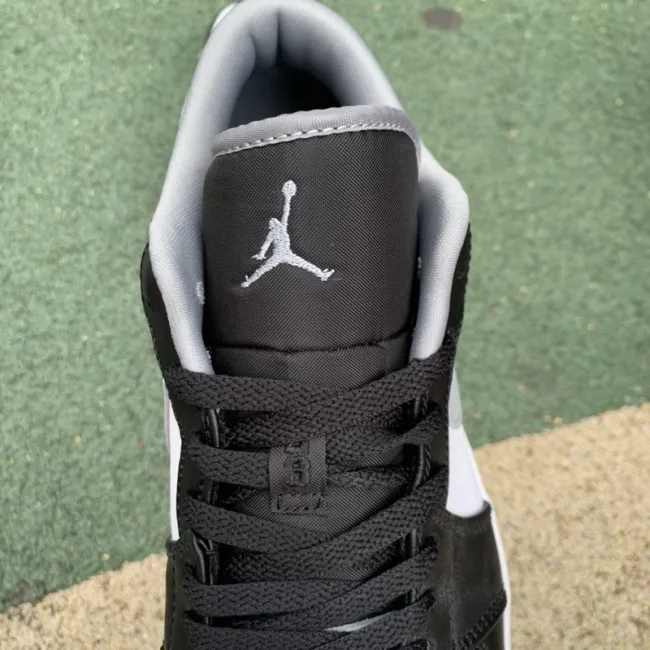 Air Jordan 1 Retro Low Shadow