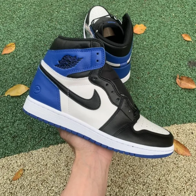 Air Jordan 1 Retro Fragment