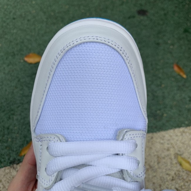 Nike SB Dunk Low Laser Blue