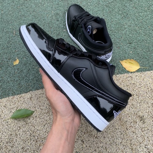 Air Jordan 1 Retro Low shoes