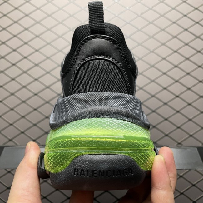 Balenciaga Triple S 