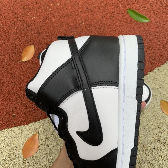 Nike Dunk High Panda (2021)