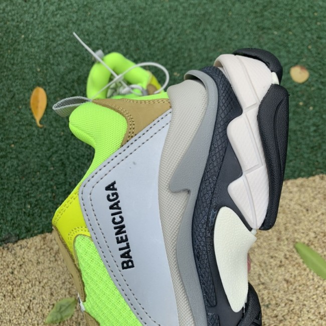 Balenciaga Triple S 