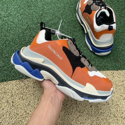 Balenciaga Triple S 