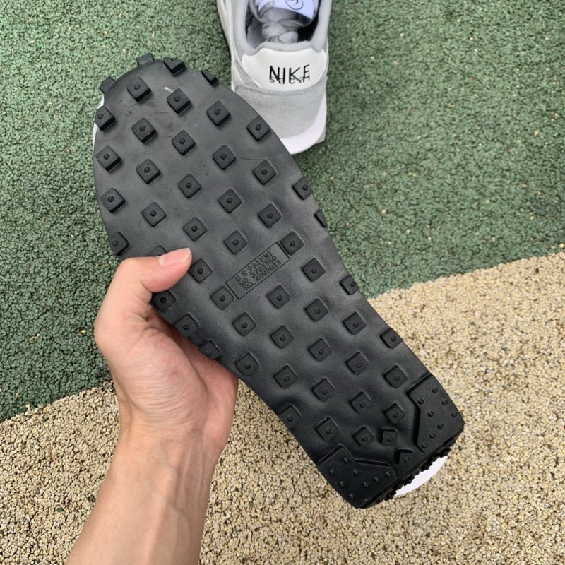fragment nike waffle