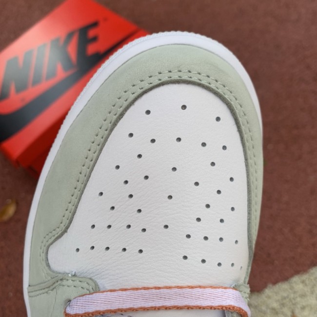 Air Jordan 1 High OG Seafoam GS