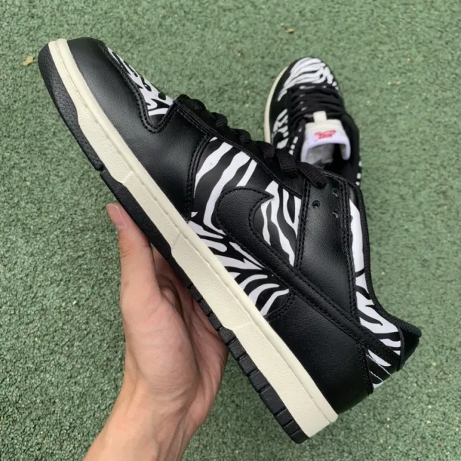Quartersnacks x Nike SB Dunk Low Zebra