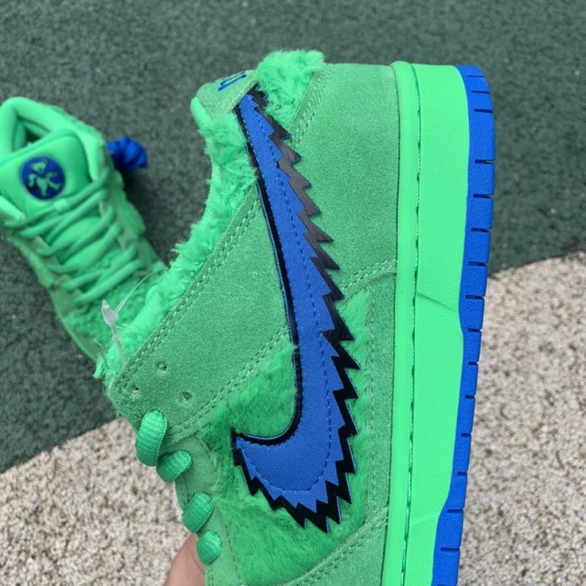 Nike SB Dunk Low Grateful Dead Bears Green