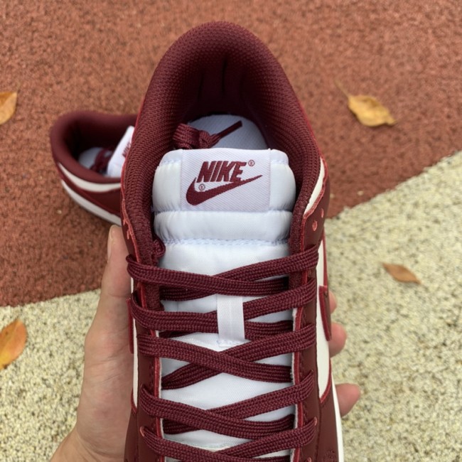 Nike SB Dunk Low Bordeaux