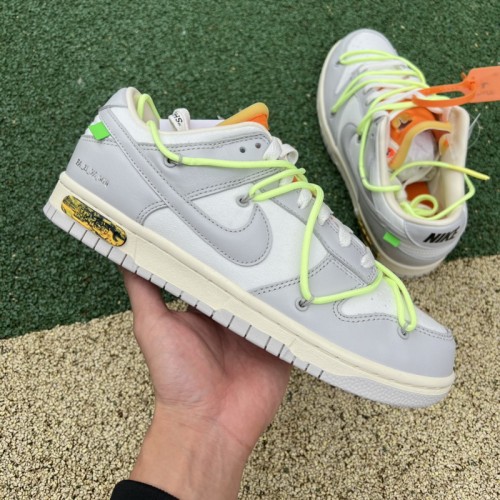 Off-White™ x Nike SB Dunk Low The 43